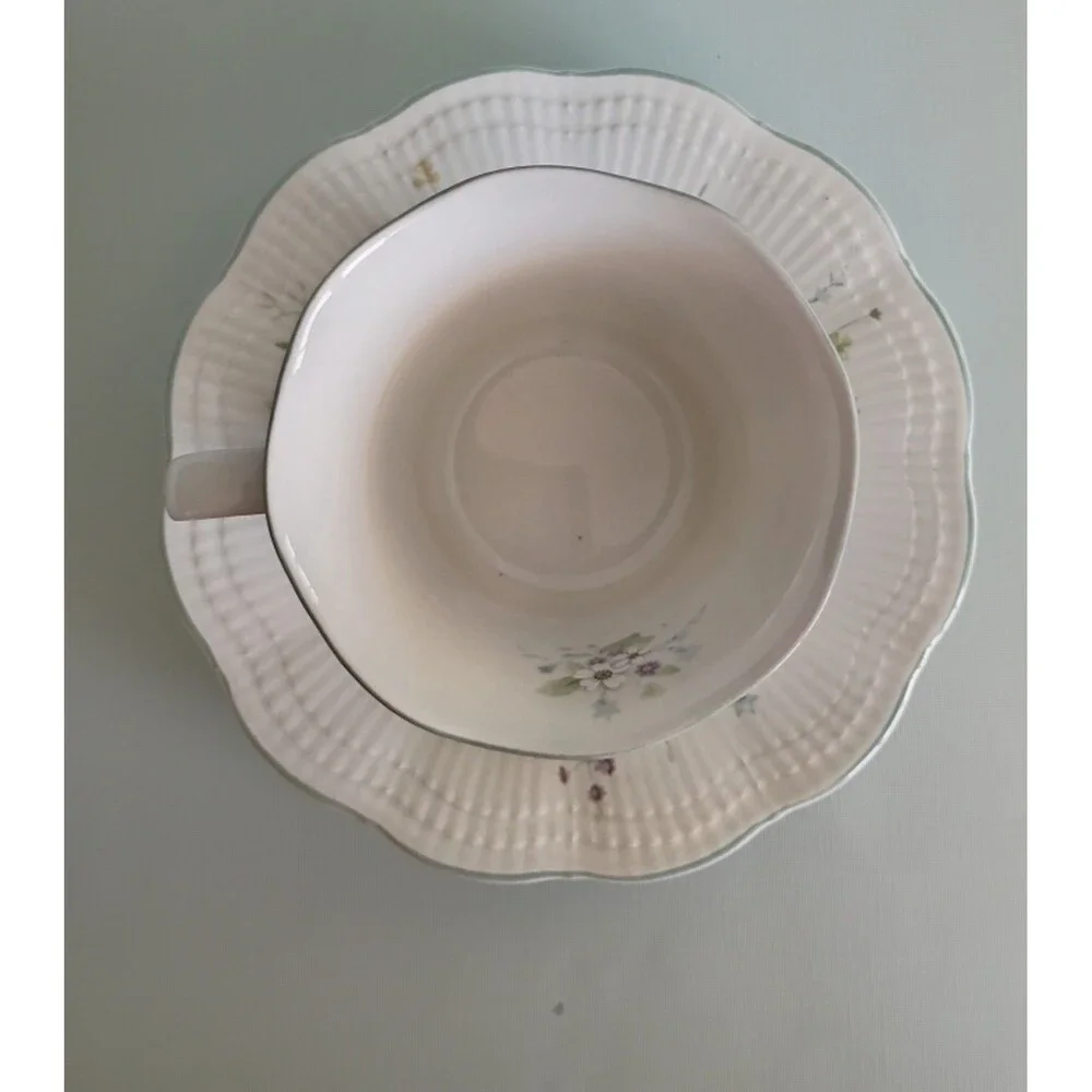 Mikasa Allura Chantal Tea Cup & Saucer China DH 902 Discontinued Pattern 1980s